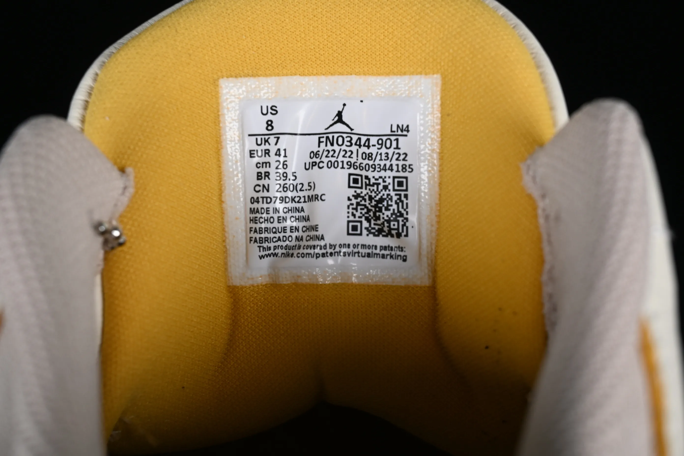 All categories Air Jordan Jordan series basketball shoes Air Jordan 3 OG version J.Balvin x Air Jordan 3 Retro AJ3 Joe 3 rainbow gradient FN0344-901